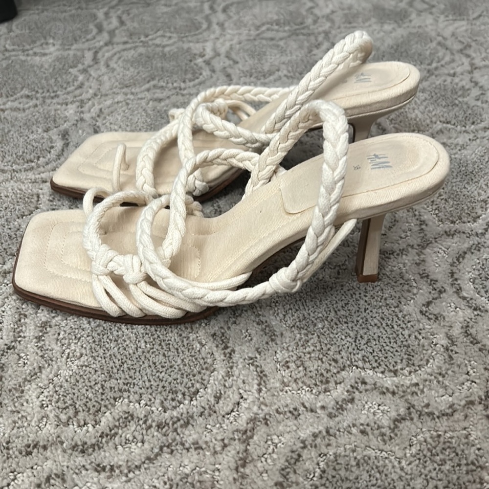 H&M heels - Picture 2 of 4